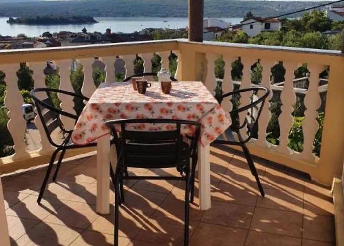 Apartment With Parking Space Punat, Krk - 24947
